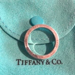 💯 authentic Tiffany & Co band